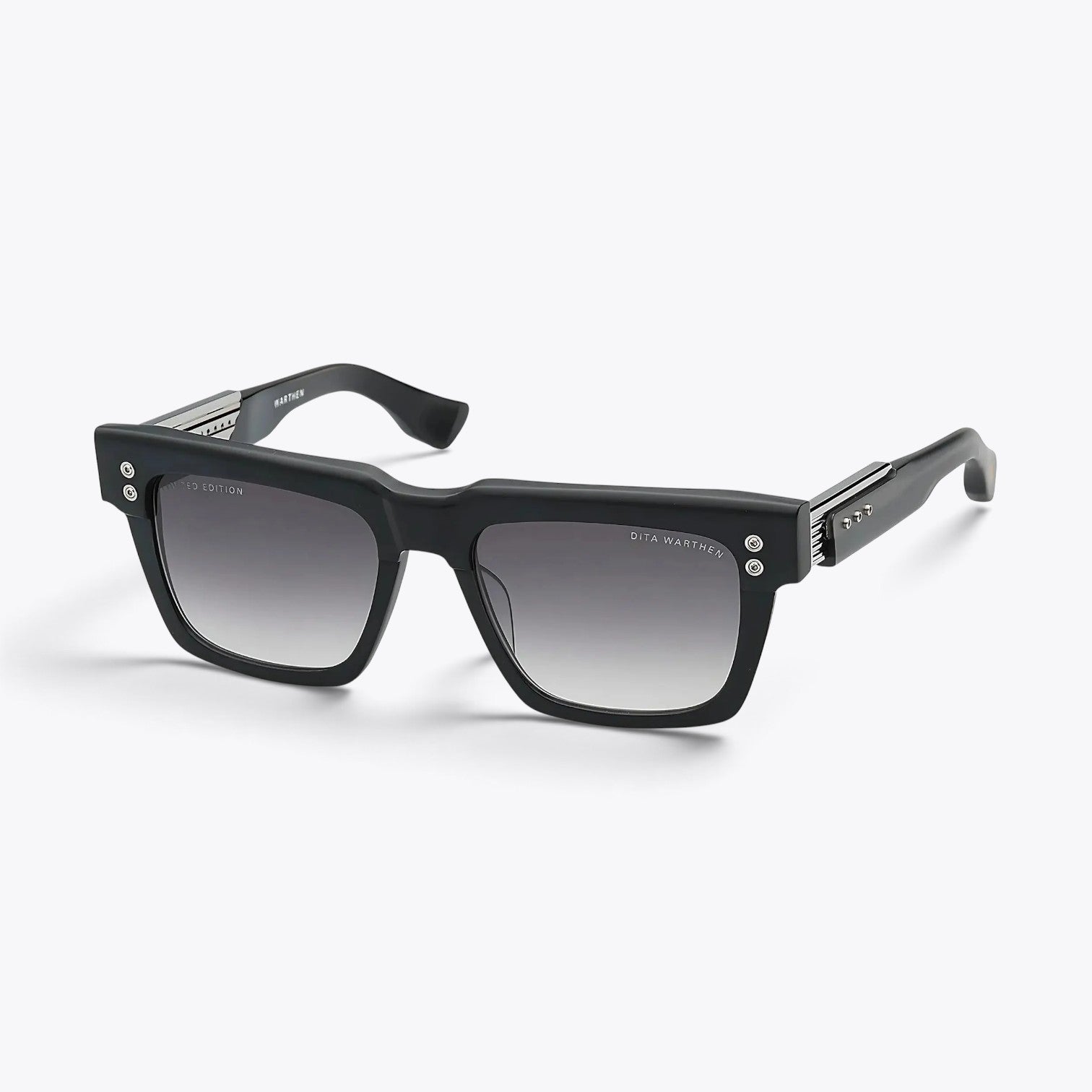 Dita Warthen DTS434