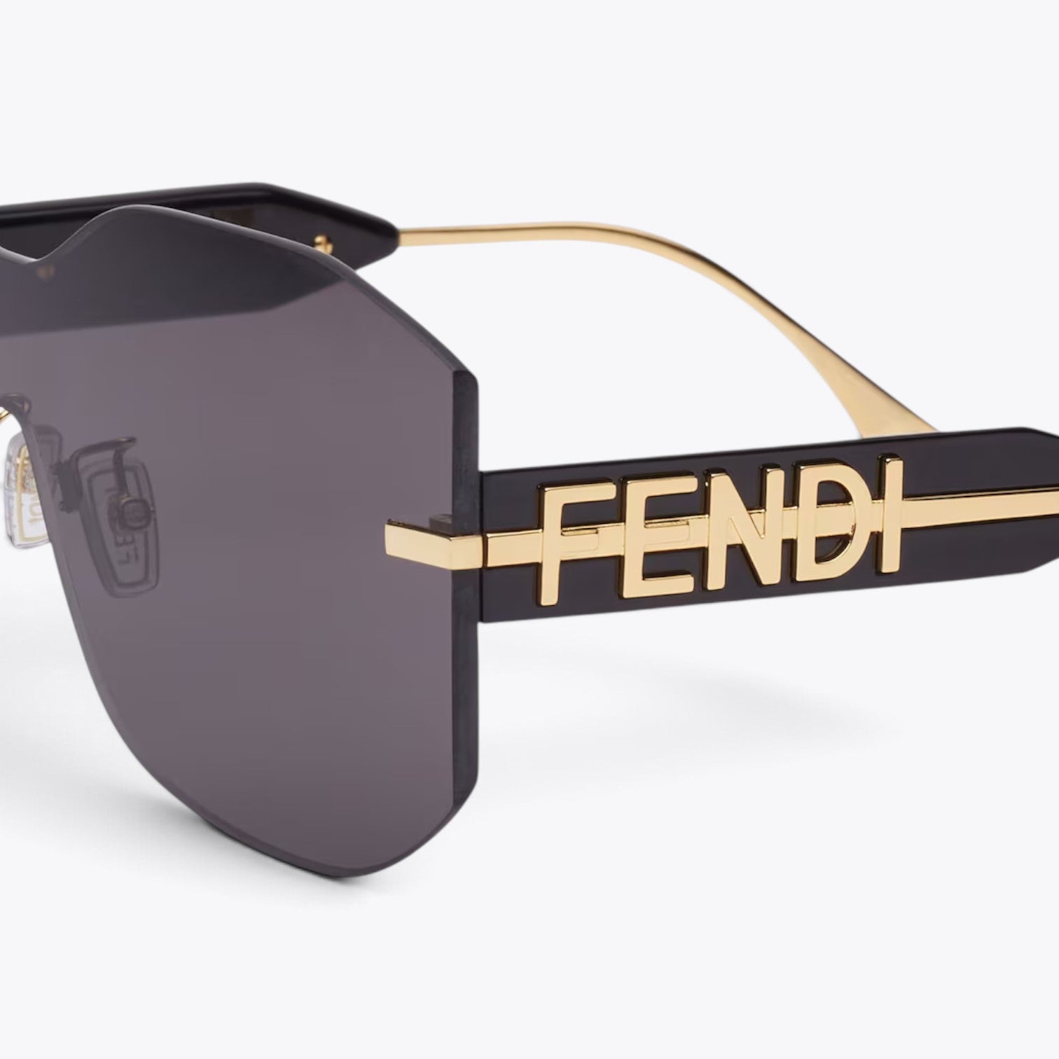 Fendi Fendigraphy FE40067U